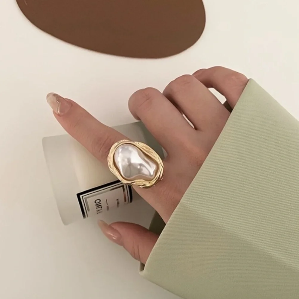 NEW❗️Elegant Gold and Pearl Adjustable Ring. Stylish Ring 🤍
